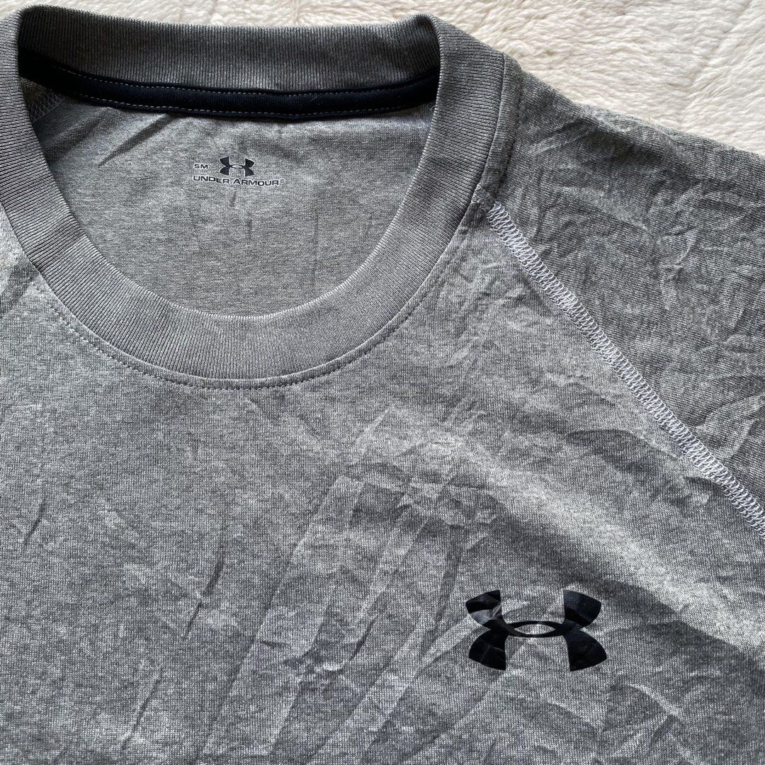 Under armour Gray Training Shirt (Category: Activewear) located in Davao. Submitted by bangers01 (Listing ID 1466709015, Image 2). Description: .