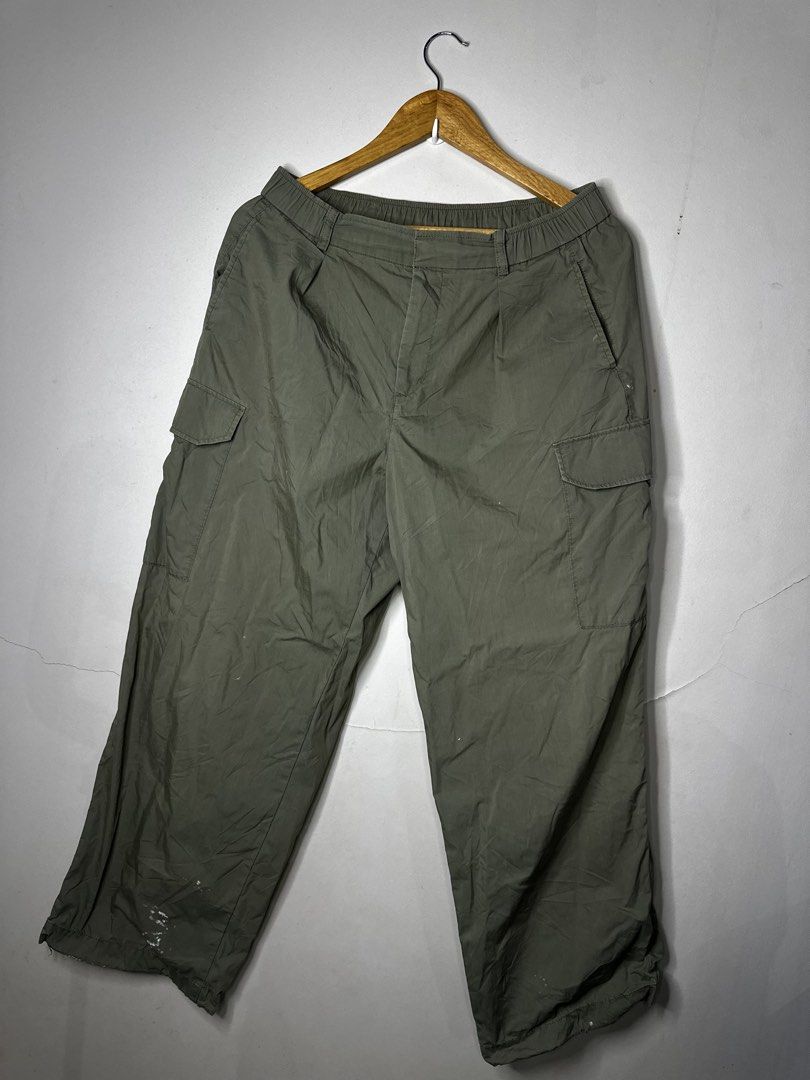 UNIQLO CARGO (Category: Jeans) located in Molave. Submitted by thriftmate13 (Listing ID 1466588813, Image 1). Description: .