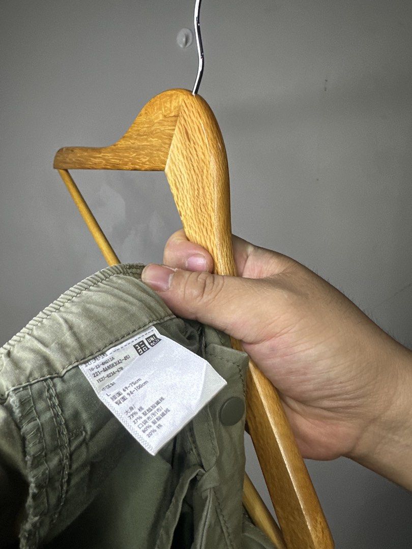 UNIQLO CARGO (Category: Jeans) located in Molave. Submitted by thriftmate13 (Listing ID 1466588813, Image 2). Description: .