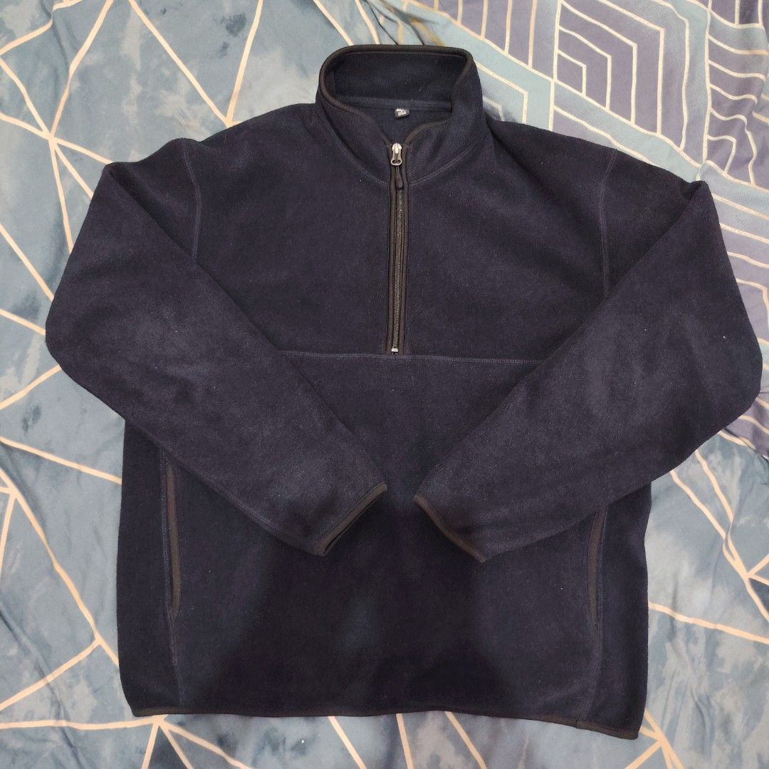 Uniqlo HalfZip Fleece (Category: Coats, Jackets and Outerwear) located in Quezon City. Submitted by nikzthrift2. (Listing ID 1466638686, Image 1). Description: Washable.