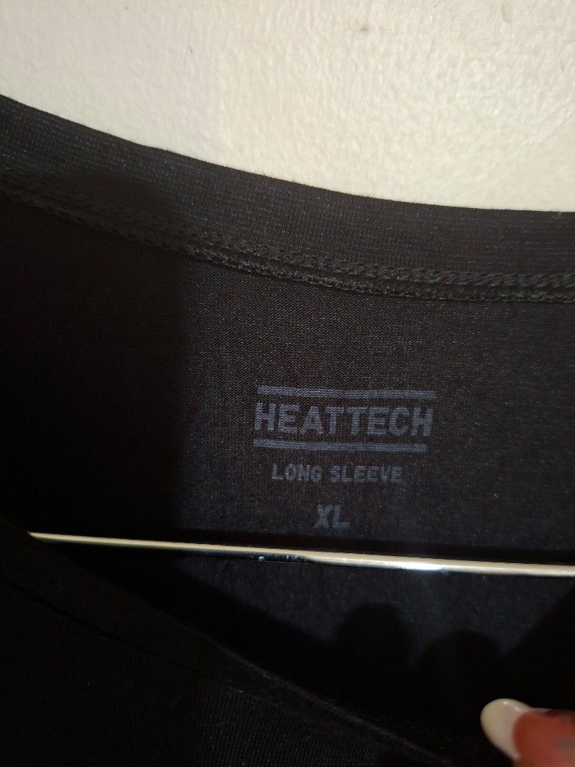 Uniqlo heattech XL (Category: Longsleeves) located in Subic. Submitted by petitecorner22 (Listing ID 1466591654, Image 2). Description: fit from L.