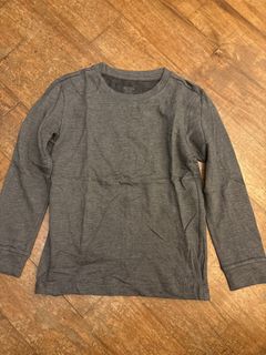 (Category: ) located in . Submitted by shoplecloset (Listing ID 1466678902, Image 1). Description: .