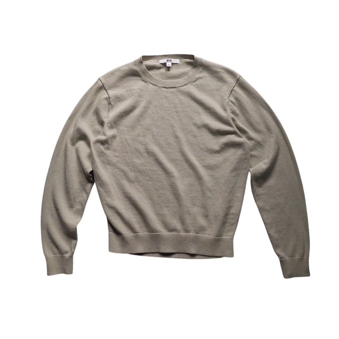 Uniqlo Knitted Sweatshirt (Category: Longsleeves) located in Quezon City. Submitted by y3thriftshop (Listing ID 1466648204, Image 1). Description: Tag: Uniqlo Knitted Sweatshirt Color : Moss Green Size : S on Tag Dimension : 17W×21L Sleeve Lenght : 21 Condition : Good Color Rate : 9/10 Price : P399.00 Issue : None RFS : Buy and Sell Additional Information : Please read: - Color may vary due to lighting - Check dimension indicated for accurate mes