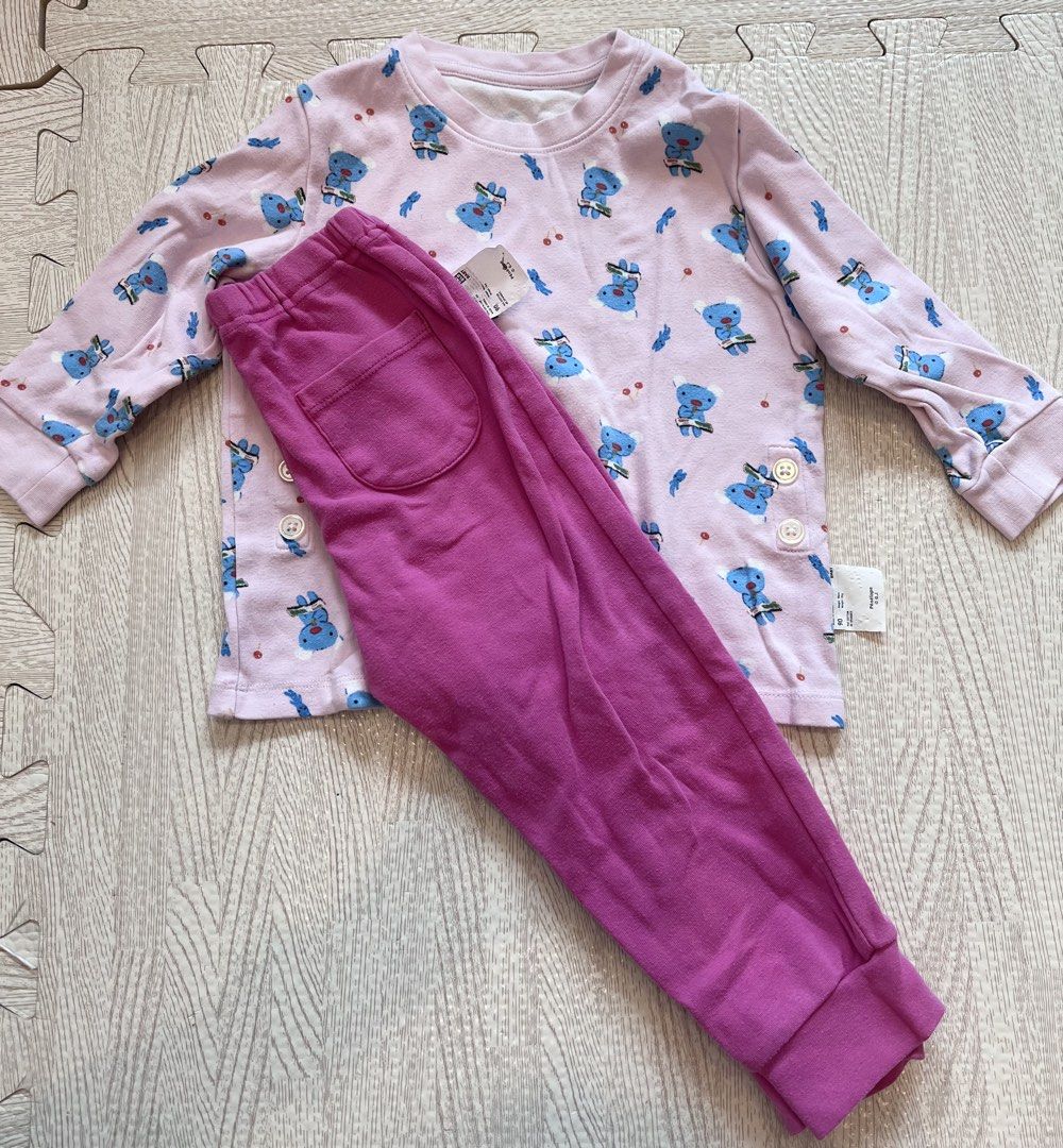 Uniqlo Pajama Set Size 90 (Category: Babies & Kids Fashion) located in Makati City. Submitted by nicole_7 (Listing ID 1466596304, Image 1). Description: .