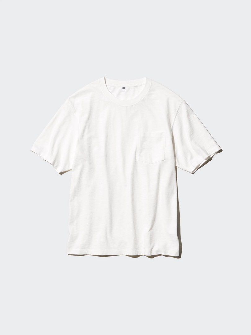 Uniqlo pocket tee (Category: Tshirts & Polo Shirts ) located in Manila. Submitted by guud_findsph (Listing ID 1466749372, Image 1). Description: Excellent to new condition Color rate 9.8/10 No issue Size Large Dimes 22/29.