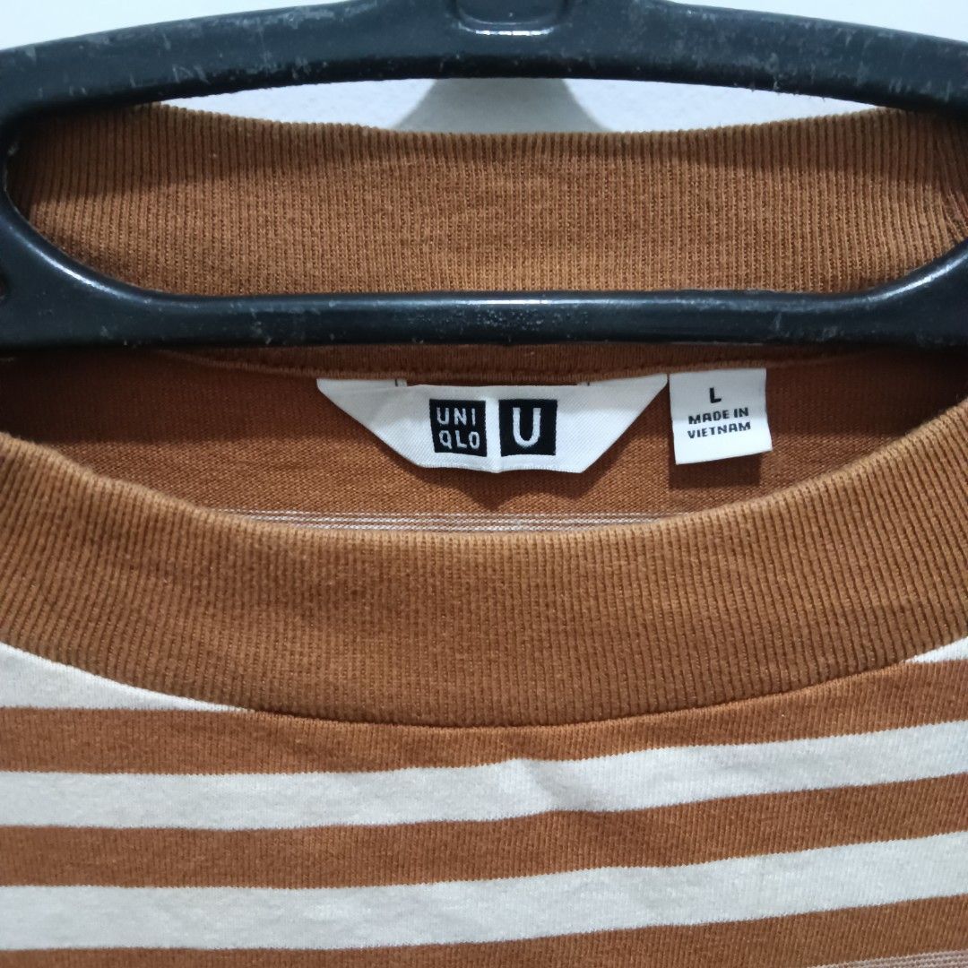 UNIQLO Stripes Shirt Brown (Category: Tshirts & Polo Shirts ) located in Caloocan City. Submitted by jaychingsss (Listing ID 1466631248, Image 2). Description: Uniqlo Brown Stripes Shirt - 150 22x29 Color Rate: 9.5/10 Complete Tags No issue NEED WASH.