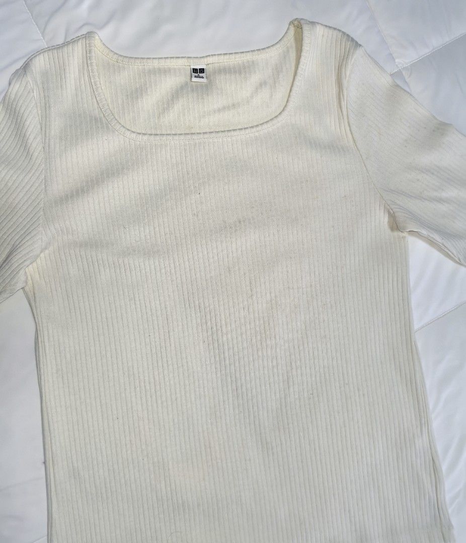 Uniqlo White Blouse, Small (Category: Blouses) located in Naga. Submitted by princessta62477 (Listing ID 1466713664, Image 2). Description: .