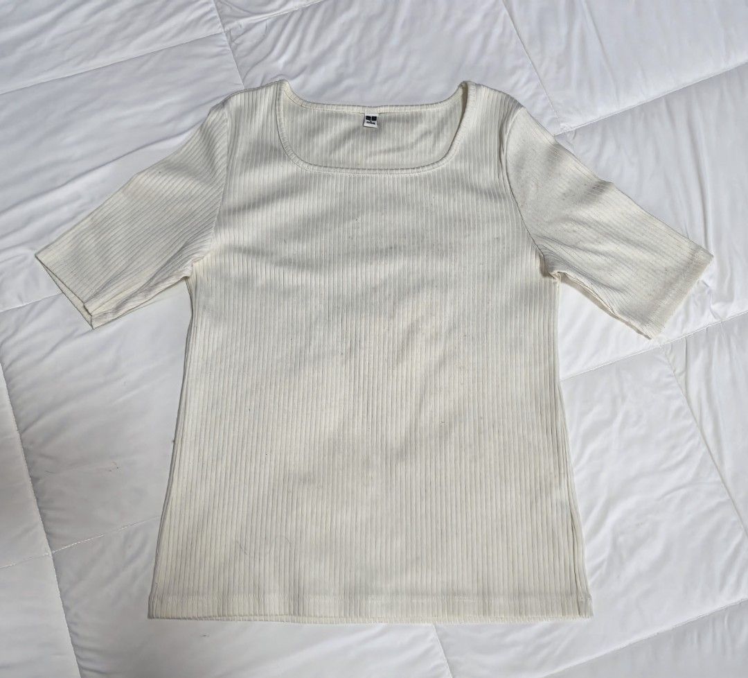 Uniqlo White Blouse, Small (Category: Blouses) located in Naga. Submitted by princessta62477 (Listing ID 1466713664, Image 1). Description: .