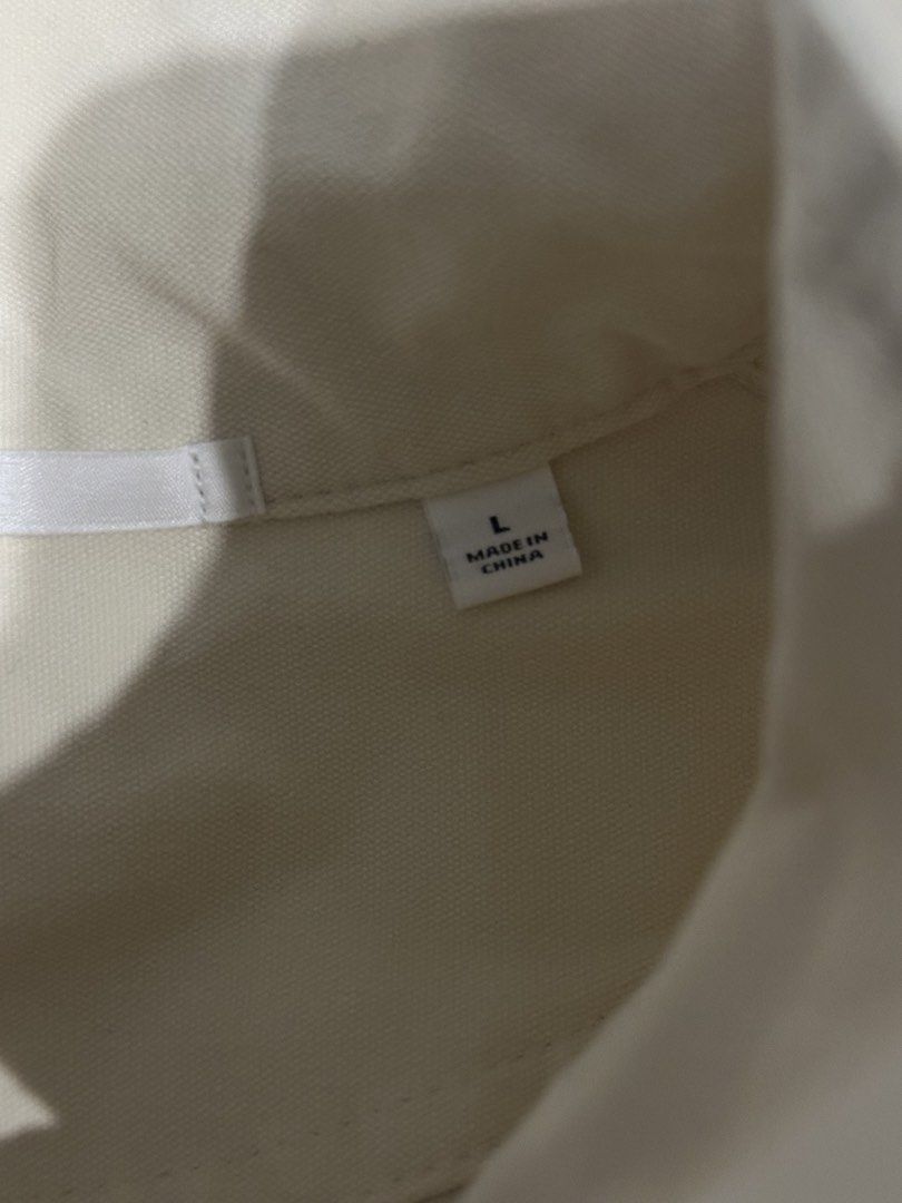 Uniqlo Womens Workwear Jacket (Category: Coats, Jackets and Outerwear) located in Manila. Submitted by ilovemikunakano (Listing ID 1466665714, Image 3). Description: Uniqlo Womens Workweak jacket (unisex) Used twice, still in good condi.