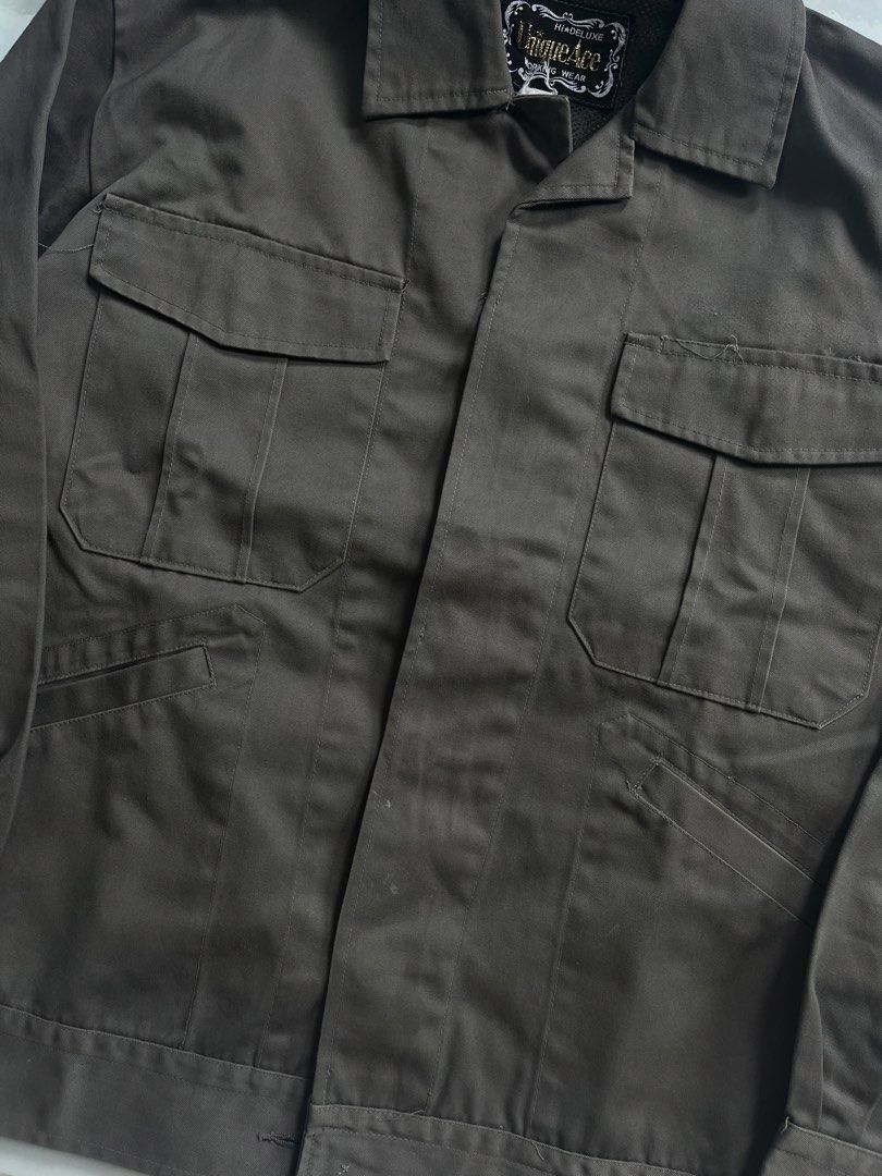 Unique Ace Grey Workwear Polo Jacket (Category: Coats, Jackets and Outerwear) located in Bacolod City. Submitted by danielle5_ (Listing ID 1466579668, Image 3). Description: Small-Medium, 20x23 Flaws: none Mine: 250.