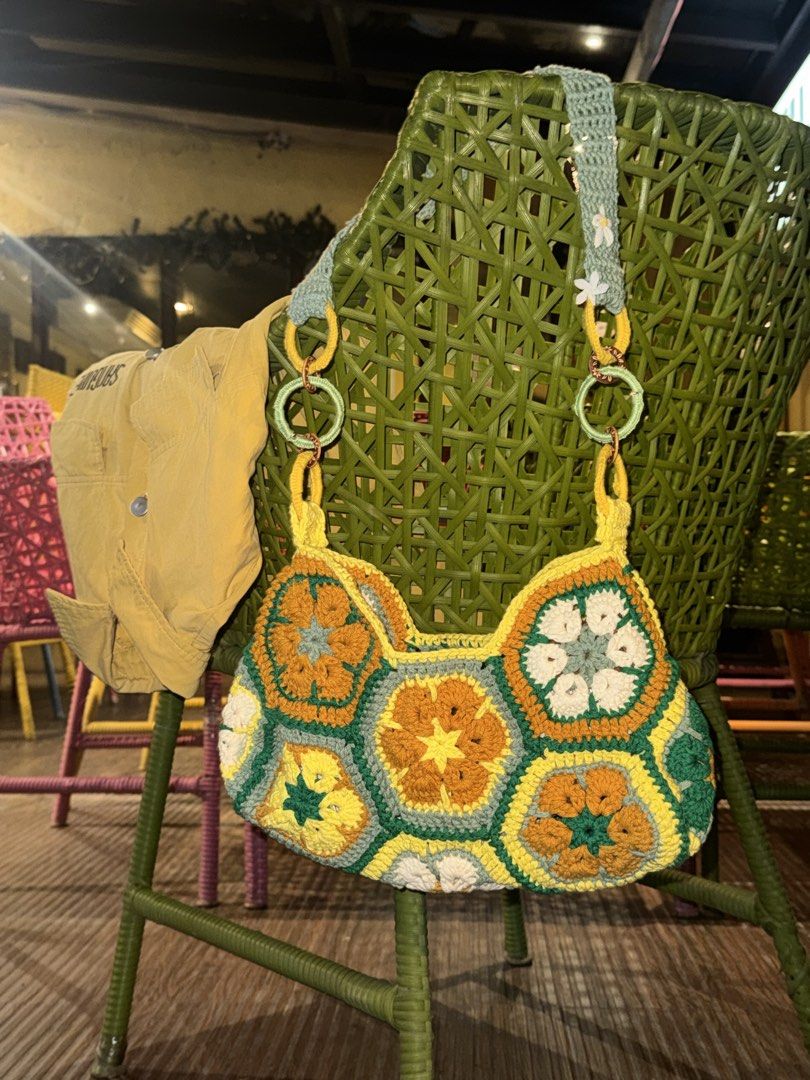 Unique boho chic whimsigoth / vintage y2k pinterest bag! (Category: Shoulder Bags) located in Quezon City. Submitted by ra9_imai (Listing ID 1466650104, Image 1). Description: This bag is literally one of a kind! I don’t repeat the colors I use, so you’ll be the only one with this bag. Made with sturdy yarn :) Prettier in person and prettier under the sunlight! (It’s been really gloomy here in my area so I haven’t been out during daytime to take 