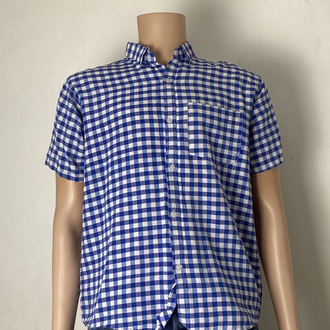 Untag 👕| Blue Plaid Crop Polo (Category: Tshirts & Polo Shirts ) located in Bulacan. Submitted by orc.ph (Listing ID 1466646220, Image 3). Description: Untag 👕| Blue Plaid Crop Polo Material Used: Cotton - Blue - Short Sleeve - Button up - Button Closure - Single Pocket - Plaid Pattern design - Semi Formal - Formal - Streetwear - Crop Polo Size: XXL Width: 31 Length: 24 Pristined Condition. No Visible Flaws. No Issue At All ⚠️ Note: For Inspo l