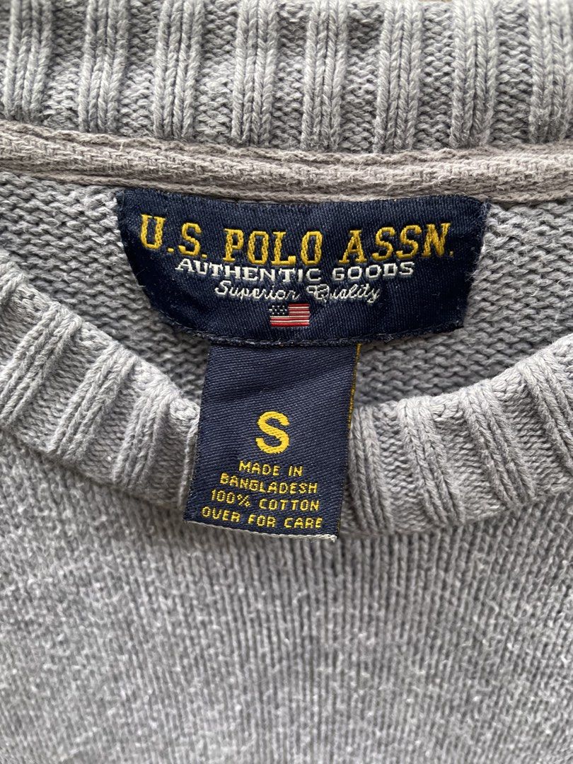 USPA Knitted Sweater (Category: Longsleeves) located in Valenzuela. Submitted by mikayruu (Listing ID 1466606677, Image 3). Description: - No Issue - Size Small on tag - 19x26.