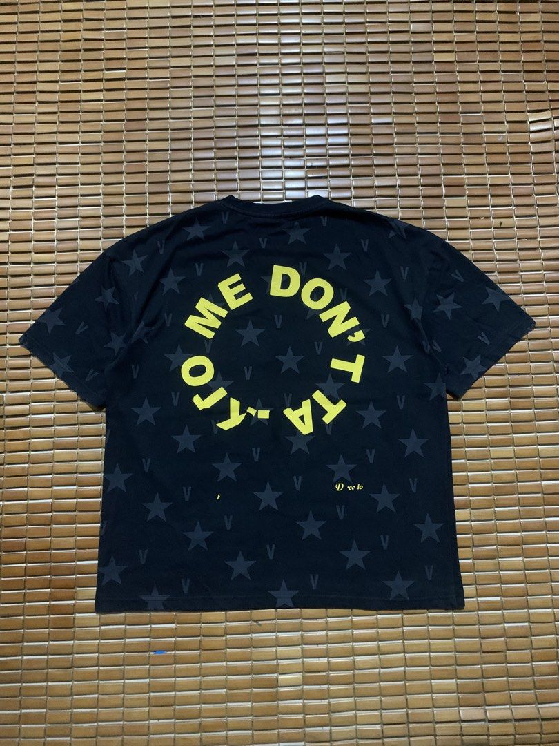 VANCARHELL ALL OVER DARK STAR PRINT T-SHIRT (Category: Tshirts & Polo Shirts ) located in Calumpit. Submitted by sidethrift25 (Listing ID 1466570493, Image 2). Description: WIDTH- 25 / LENGTH- 28 LARGE OVERSIZED GOOD CONDITION , FLAWS MAY MGA NATANGGAL NA SA DESIGN , COLORATE 8.9/10 .