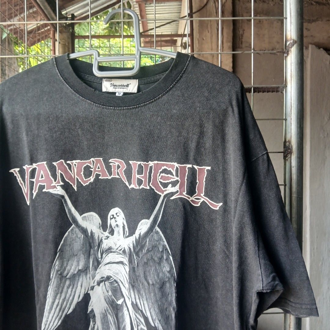 Vancarhell Tee for Men (Category: Activewear) located in Murcia. Submitted by rndom.stffs (Listing ID 1466600813, Image 2). Description: Size Medium on Tag (Best fit is Large) 30Length. 23Width Boxy Fit.