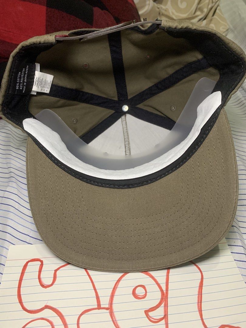 vans snapback (Category: Caps & Hats) located in Manila. Submitted by papayaelmoto (Listing ID 1466680232, Image 2). Description: vans snapback no issue add ahipping sa malayo.