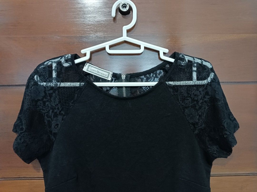 Versace Black Dress + 84 SF (Category: Luxury Apparel) located in Cebu City. Submitted by OneStop_ThriftShop_Mo (Listing ID 1466727558, Image 1). Description: Halloween Sale! 🎃🎃🎃 When it comes to high-end fashion and sophistication, Gianni Versace is on top! ‎This dress is simple looking yet overflowing with "elegance". Black is beautiful indeed! 💕💕💕 ‎Perfect for Special Occasions and events. Parties, dates, formal ootds, etc. ‎Versace uses