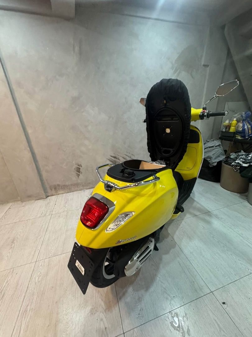 Vespa Sprint 150cc 2026 (Category: Motorbikes for Sale) located in Taguig. Submitted by oddfire_e5b557 (Listing ID 1466637717, Image 2). Description: 🛵 Vespa Sprint 150cc 2026 🧡 First owned 🧡 Premium Ceramic Coated 🧡 56 odo only 🧡 Plate number and original papers on hand 🧡 Registered til 2030 🏷️ ₱90,000 fixed. Take it or leave it .