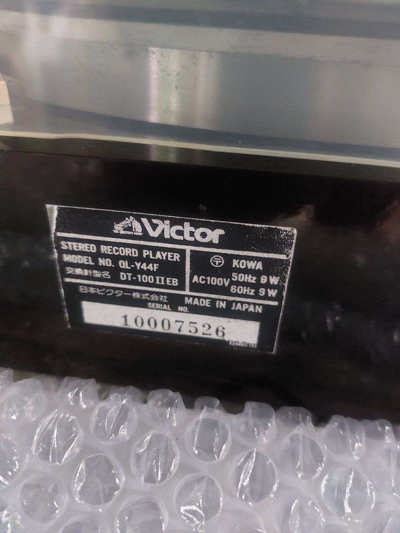 Victor QL-Y44F (Category: Soundbars, Speakers & Amplifiers) located in Manila. Submitted by clevershark.f2840d (Listing ID 1466725455, Image 3). Description: -Quartz Locked, direct drive, fully automatic turntable -Made in Japan -Power AC 100V -original style Victor tonearm/cartridge assembly and dust cover.