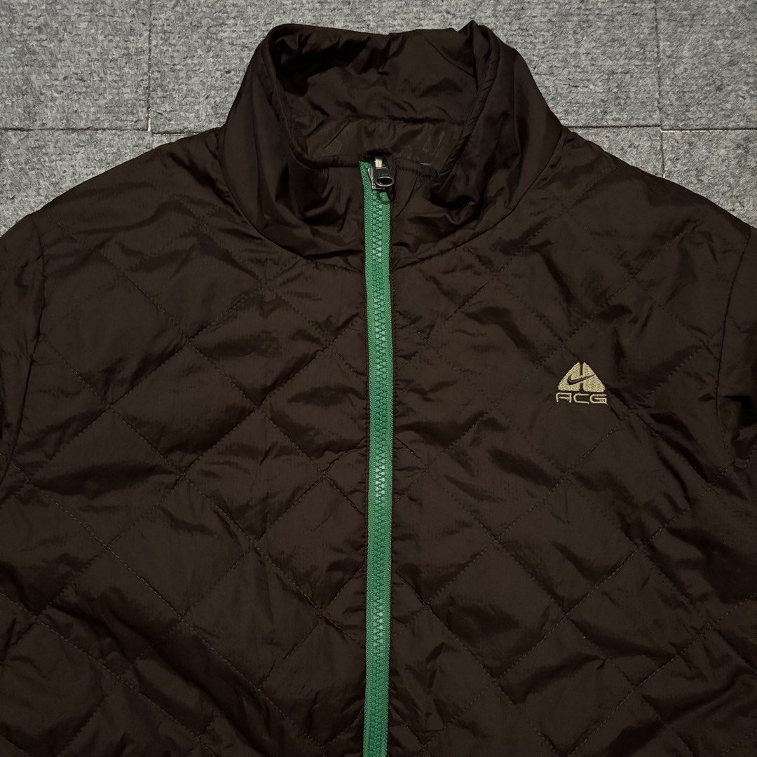 Vintage 2000s Nike ACG Quilted Thermal Jacket (Category: Coats, Jackets and Outerwear) located in Cavite. Submitted by gemsouttanowhere (Listing ID 1466625209, Image 2). Description: 20x24 No issue.