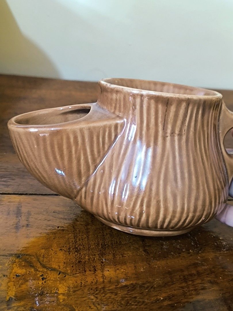 Vintage Ceramic Shaving Mug (Category: Men's Grooming) located in Pangil. Submitted by kopee_matcha (Listing ID 1466646698, Image 3). Description: Price : 180 Comment: Mine/ M CLAIMING RULES • Strictly 2-day reservation only. Payment must be completed within 48 hours, otherwise the order will be forfeited and offered to the next miner. • No deleting/editing of "MINE" comments. •3+ items: Large pouch or box packaging only. Please manage your expec