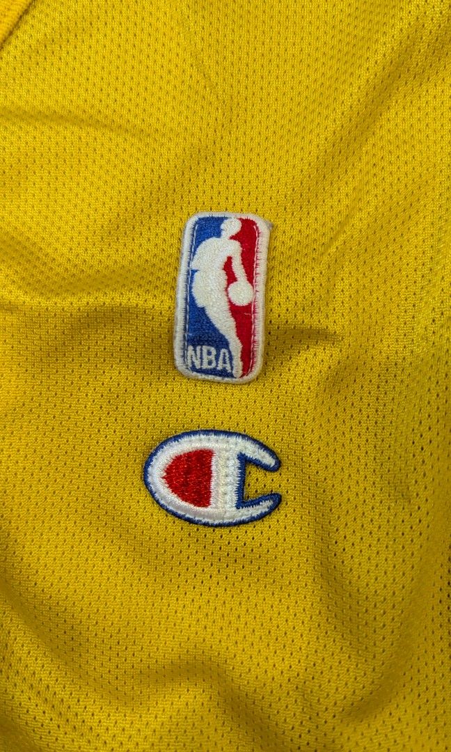 VINTAGE Champion Kobe 8 (Category: Activewear) located in Pasay City. Submitted by aatapparelshop (Listing ID 1466693323, Image 3). Description: Size Large on tag no issue 3k shipped.