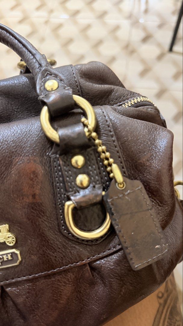 Vintage Coach Ahsley Satchel (Category: Shoulder Bags) located in Hilongos. Submitted by moribymary-on_ig (Listing ID 1466762843, Image 3). Description: Vintage coach ashley satchel .