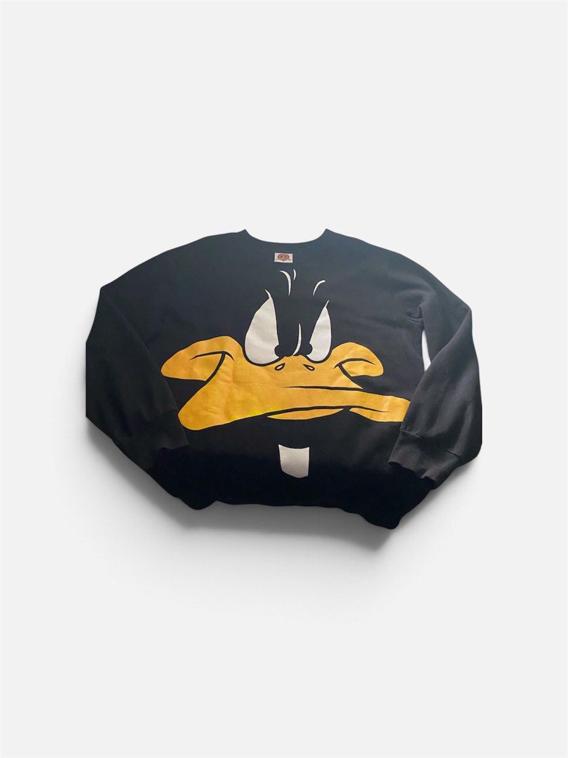 Vintage Duffy Duck Mens Jacket (Category: Coats, Jackets and Outerwear) located in Las Pinas. Submitted by y2k_archievefinds (Listing ID 1466581704, Image 1). Description: AUTHENTIC VINTAGE DUFFY DUCK LOONEY TUNES JACKET W-21 L-28 DM:📩📲📲📲📲.