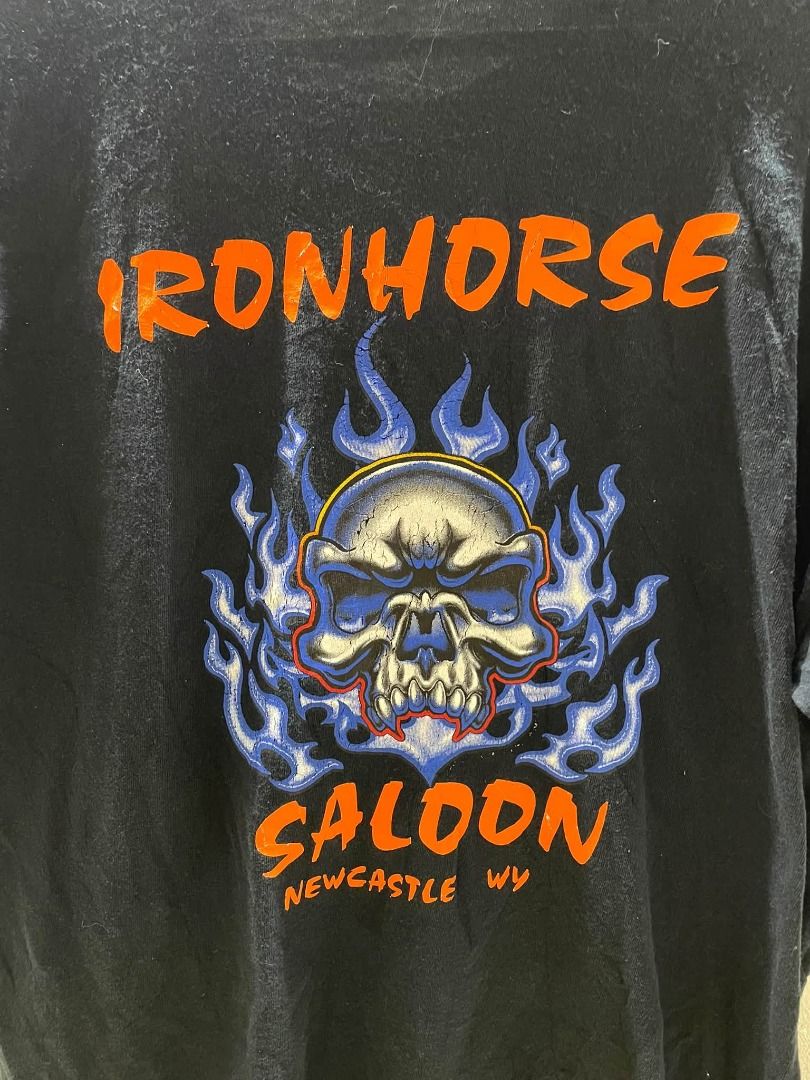 VINTAGE MOTOR TEE (Category: Tshirts & Polo Shirts ) located in Caloocan City. Submitted by j3ngsanity (Listing ID 1466702765, Image 3). Description: ISSUE : MIN CRACK PRINTS / MIN LOOSE STITCH SA HEM BANDANG LIKOD DIMES : 21x27.5 BEST FIT LARGE.