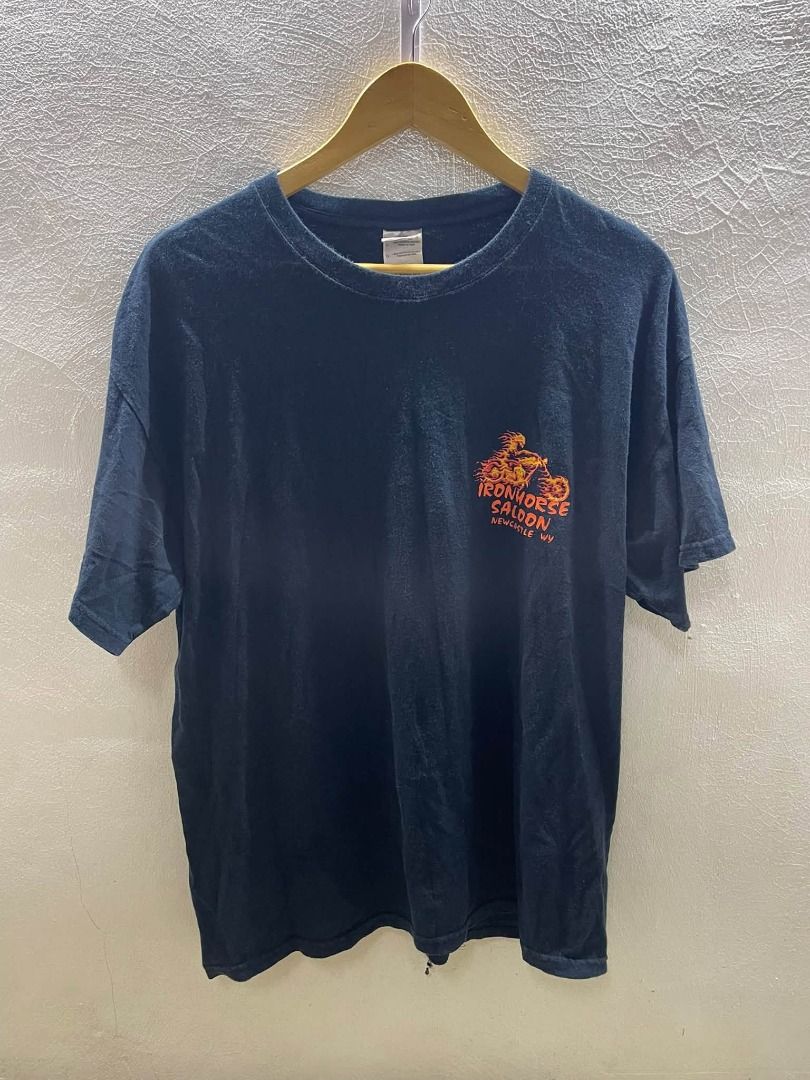 VINTAGE MOTOR TEE (Category: Tshirts & Polo Shirts ) located in Caloocan City. Submitted by j3ngsanity (Listing ID 1466702765, Image 1). Description: ISSUE : MIN CRACK PRINTS / MIN LOOSE STITCH SA HEM BANDANG LIKOD DIMES : 21x27.5 BEST FIT LARGE.