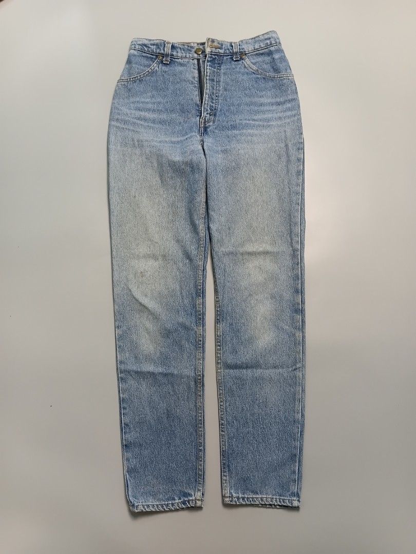 Vintage No Limits light-wash denim jeans. (Category: Jeans) located in Manila. Submitted by hustler_777 (Listing ID 1466675507, Image 1). Description: Design Features Silhouette: They feature a classic high-rise, straight-leg cut typical of vintage 1980s or 1990s styling. Front Pockets: Standard curved scoop pockets with a small coin/watch pocket on the right side. Fly & Waist: A traditional zip fly with a single metal button closure at the waist