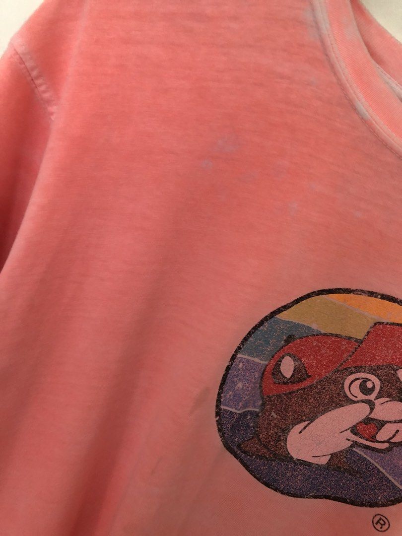 Vintage Y2K Beaver Tee (Category: Tshirts & Polo Shirts ) located in Manila. Submitted by picklerick_collects (Listing ID 1466643778, Image 2). Description: .