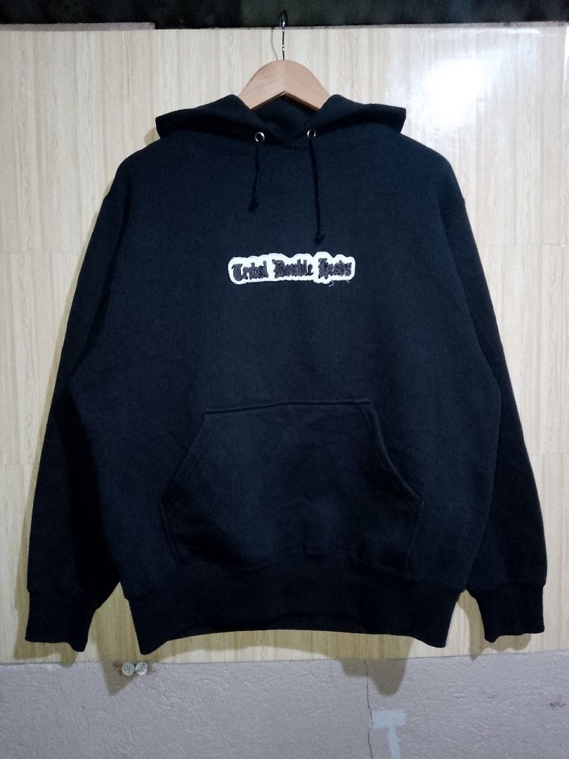 VINTAGE Y2K GRASS HITHER' HOODIE PULLOVER (Category: Activewear) located in Saint Bernard. Submitted by j0h_mhongg (Listing ID 1466771364, Image 1). Description: - DIMES: 23 × 26 - M ON TAG - GOOD AS NEW CONDITION - DEAD STOCK/BRAND NEW CONDITION - 10/10 COLOR RATE - MINE NOW - ADD 74 FOR FOR SHIPPING FEE.