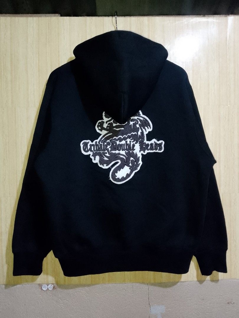 VINTAGE Y2K GRASS HITHER' HOODIE PULLOVER (Category: Activewear) located in Saint Bernard. Submitted by j0h_mhongg (Listing ID 1466771364, Image 2). Description: - DIMES: 23 × 26 - M ON TAG - GOOD AS NEW CONDITION - DEAD STOCK/BRAND NEW CONDITION - 10/10 COLOR RATE - MINE NOW - ADD 74 FOR FOR SHIPPING FEE.
