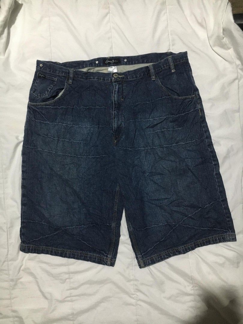 Vintage Y2K Sean John Jorts (Category: Shorts) located in Quezon City. Submitted by thriftyzx (Listing ID 1466613658, Image 1). Description: Vintage Y2K Sean John Jorts Size 42 Length: 29 Excellent Condition No issue Color rate: 9.5/10 1399 Freeshipping Location:QC.