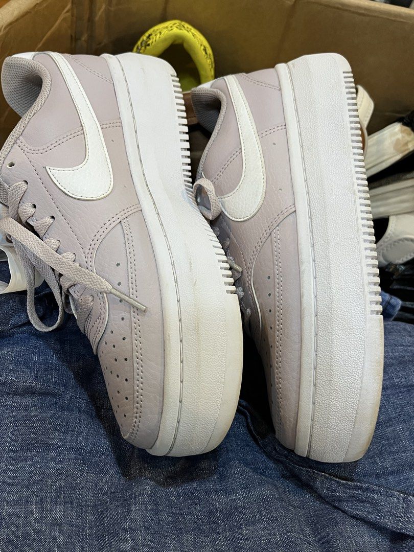 Vision alta (Category: Sneakers) located in Baguio. Submitted by kbox2600 (Listing ID 1466653671, Image 2). Description: almost new, once lng nagamit nile women’s court vision alta Ganda in actual New arrival kbox Size 8.5 US | 40EUR.