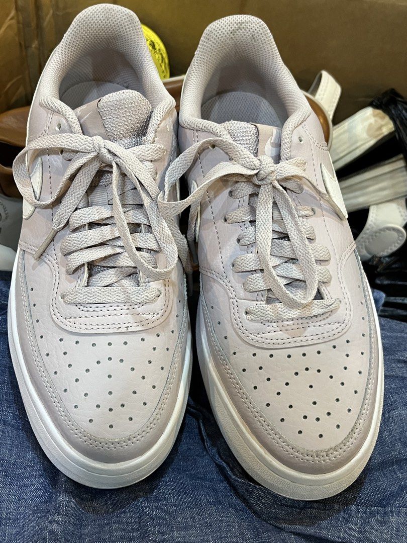 Vision alta (Category: Sneakers) located in Baguio. Submitted by kbox2600 (Listing ID 1466653671, Image 1). Description: almost new, once lng nagamit nile women’s court vision alta Ganda in actual New arrival kbox Size 8.5 US | 40EUR.