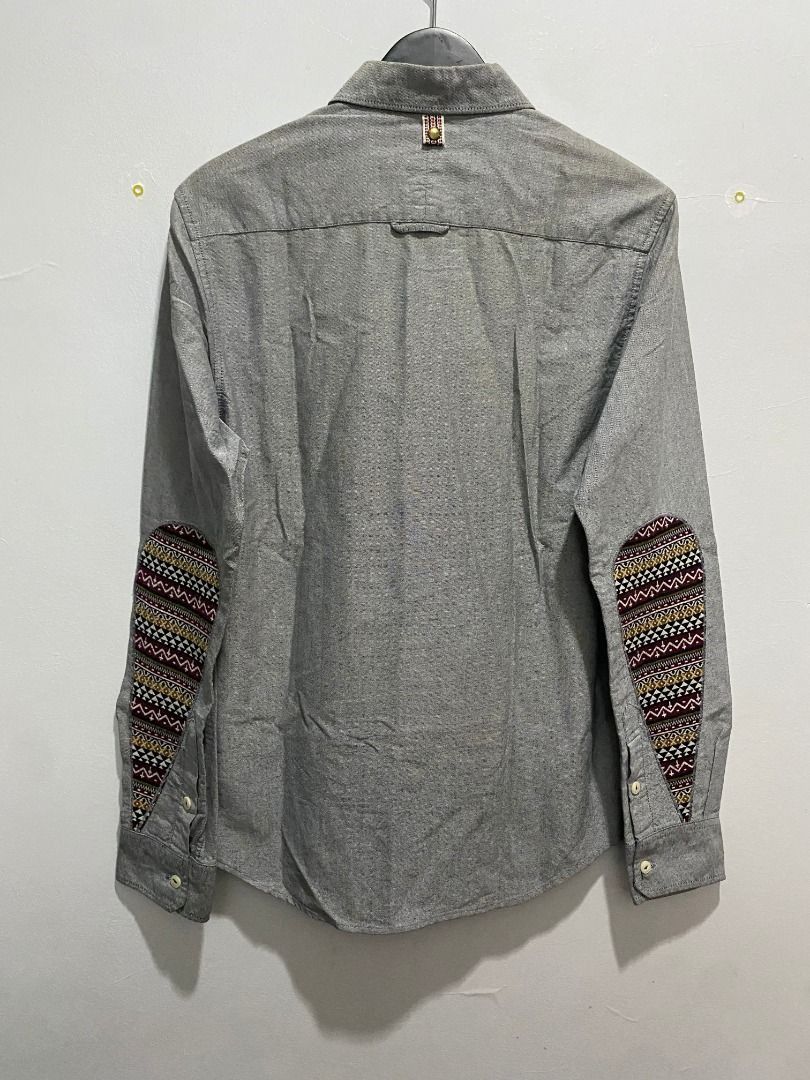 Visvim Japan Albacore BD Shirt S (Category: Formal Shirts) located in Antipolo. Submitted by bentakahitanoano (Listing ID 1466748213, Image 1). Description: Visvim is a Japanese luxury streetwear brand founded in 2000 by Hiroki Nakamura in Ura-Harajuku, Tokyo. Highly revered in the fashion world, the brand is celebrated for its "future vintage" philosophy, which seamlessly fuses traditional global craftsmanship, indigenous footwear styles, and ru