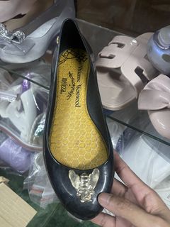 (Category: ) located in . Submitted by potatothriftlip (Listing ID 1466768189, Image 1). Description: .