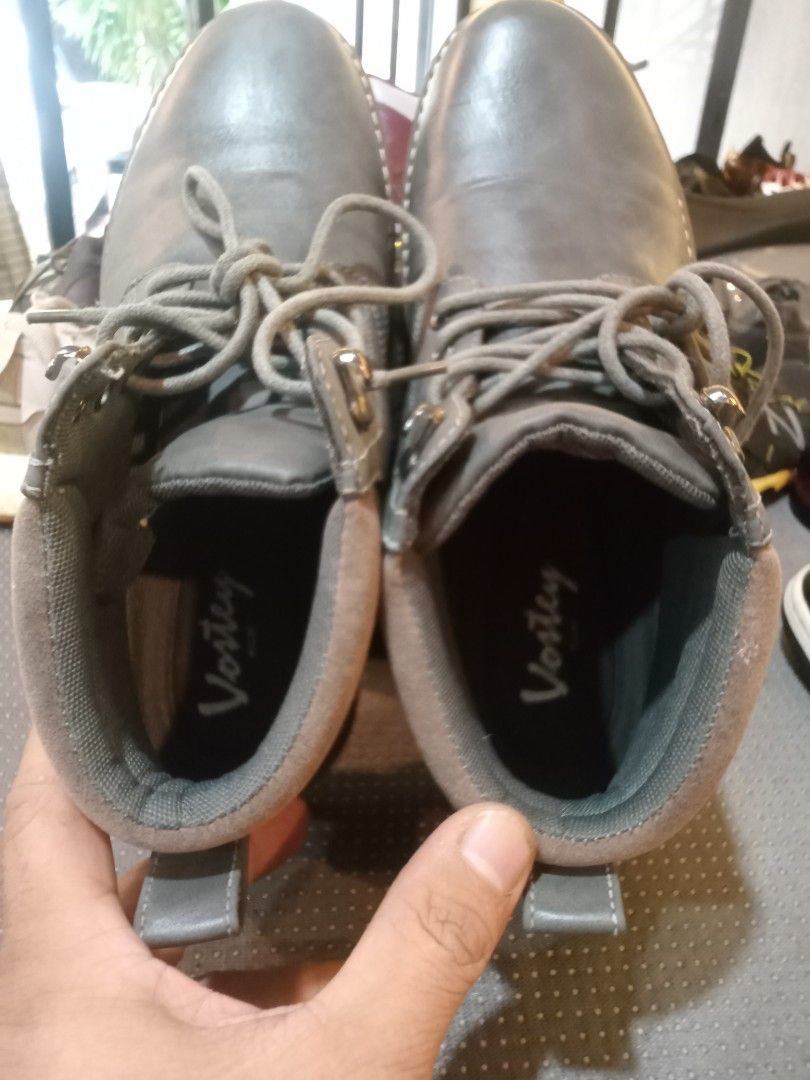 Vostey boots (Category: Boots) located in Makati City. Submitted by pardsroman (Listing ID 1466588318, Image 3). Description: MOP via BPI or gcash payment first before delivery no return no exchange. shipping at buyers expense size 10 unused.