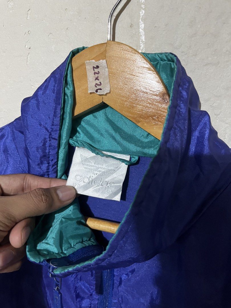 VTG 1990s ADIDASt TRACK JACKET PULLOVER (Category: Coats, Jackets and Outerwear) located in Calbayog City. Submitted by supremo02 (Listing ID 1466773195, Image 2). Description: VTG 1990s ADIDASt TRACK JACKET LARGE TO XL CR: 9.8/10 EXCELLENT CONDITION NO ISSUE 550💸.