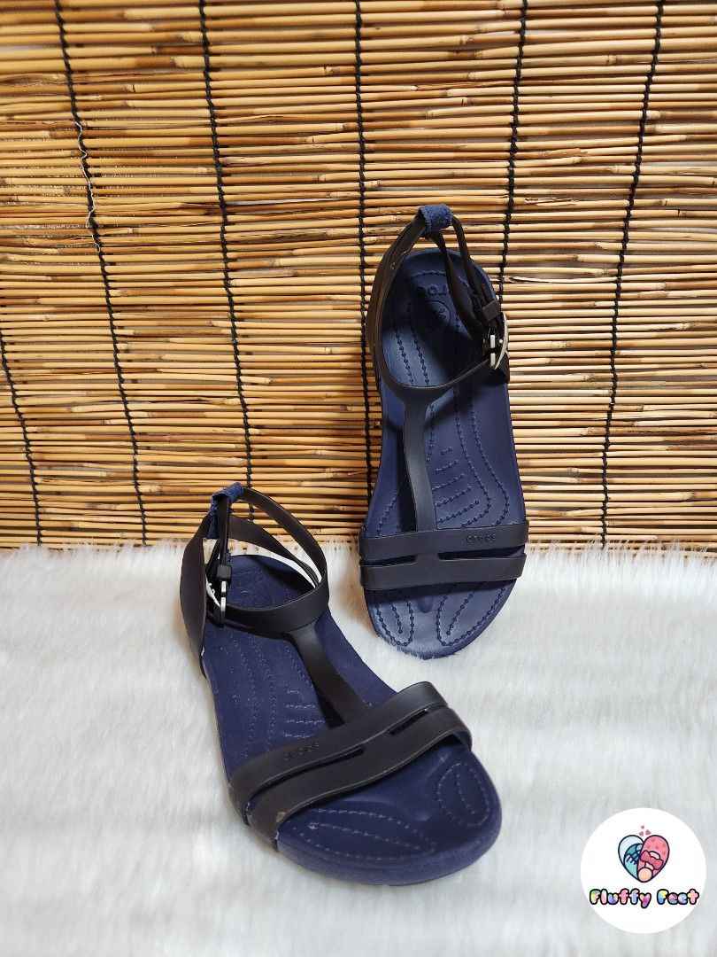 W4- Preloved Original Crocs for kids (Category: Babies & Kids Fashion) located in Navotas City. Submitted by FluffyFeet (Listing ID 1466730622, Image 2). Description: NEW ARRIVAL❗️ This is a PRELOVED ORIGINAL CROCS FOR KIDS‼️ Please managed your expectations ❤️ 📌 Strictly MINE NOW, PAY NOW ONLY❗️ (Unless suki na po na maayos kausap at iwas cancellation) 📌 You may ask for other photos before placing order/s STRICTLY NO RETURN, NO EXCHANGE UNLESS