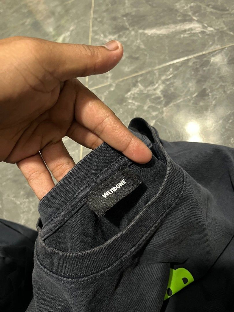 Welldone shirt (Category: Tshirts & Polo Shirts ) located in Cabagan. Submitted by ronesmabe (Listing ID 1466723443, Image 3). Description: fit to xl 22*28.5 issue minimal fade sa neckline charcoal gray color excellent condi .