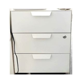 (Category: ) located in . Submitted by furniturebargain (Listing ID 1466582873, Image 1). Description: .