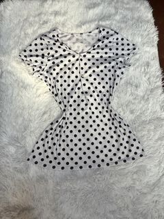 (Category: ) located in . Submitted by love_clothies (Listing ID 1466571881, Image 1). Description: .