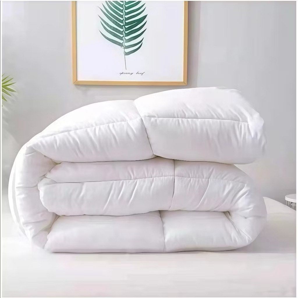 White Comforter 150x200cm (Category: Bedding & Towels) located in Manila. Submitted by maichandise (Listing ID 1466682873, Image 2). Description: - Size: 150 x 200 cm (Double size) .