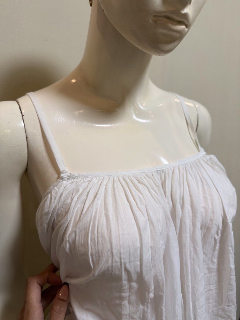 White dress (Category: Dresses) located in General Santos City (Dadiangas). Submitted by jen.crtz (Listing ID 1466564090, Image 2). Description: Used few times but in good condition . Can actually fit S/M.