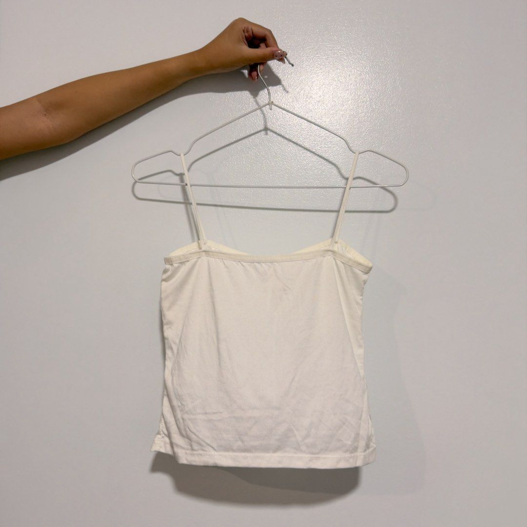 white padded tank top (Category: Sleeveless) located in Cebu City. Submitted by cuteoncue (Listing ID 1466753454, Image 3). Description: xs-small.