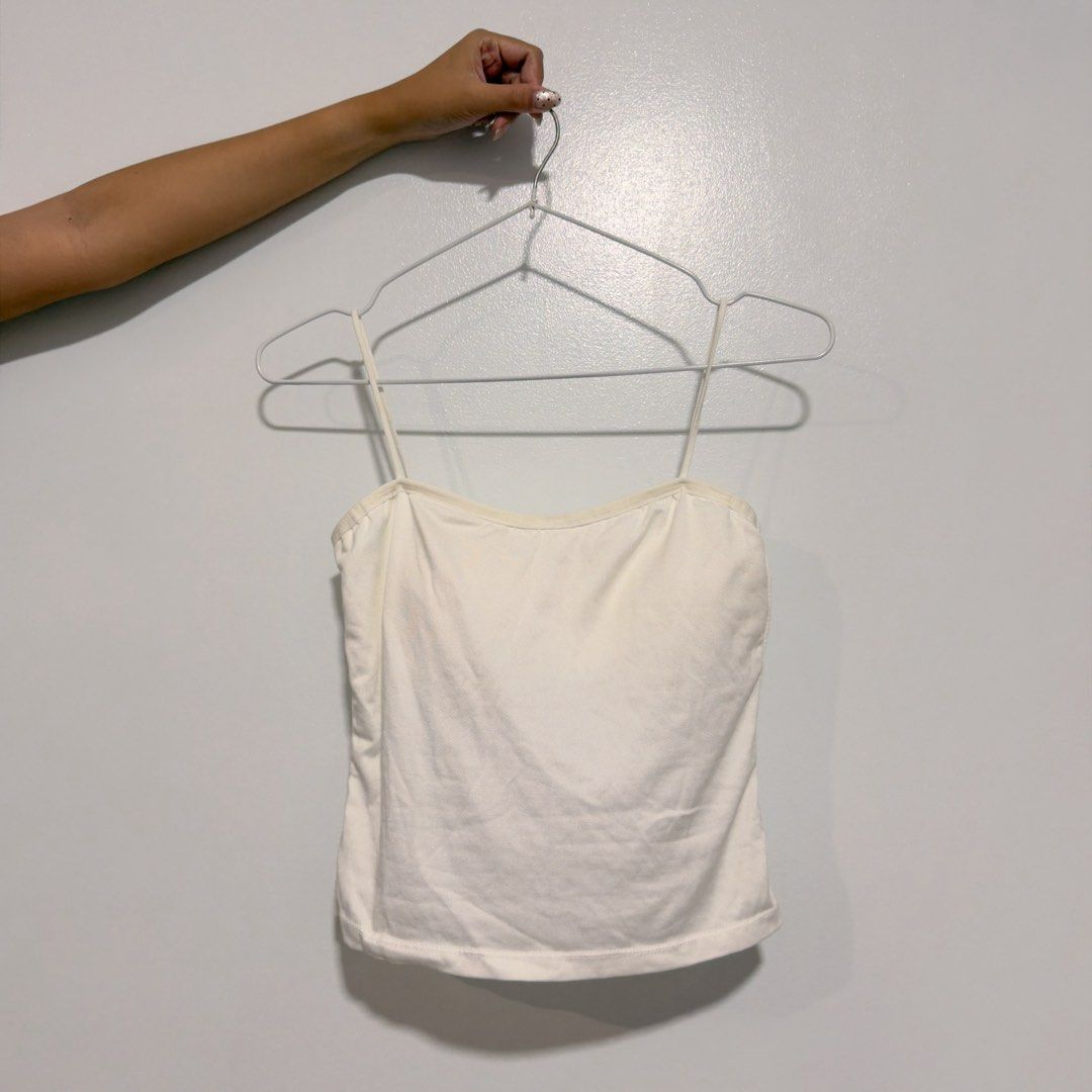white padded tank top (Category: Sleeveless) located in Cebu City. Submitted by cuteoncue (Listing ID 1466753454, Image 2). Description: xs-small.