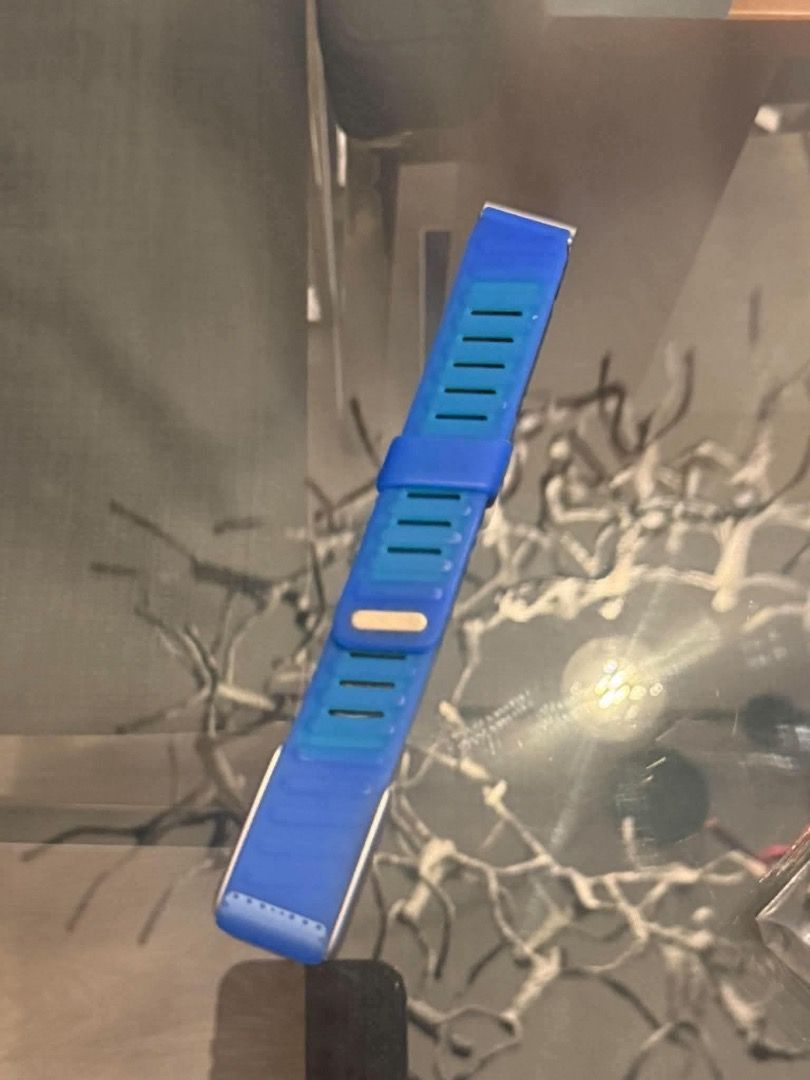 Whoop band sportflex (Category: Other Mobile & Gadget Accessories) located in Apalit. Submitted by philbertchancoco (Listing ID 1466694462, Image 2). Description: Sportflex band riptide (hard to find).